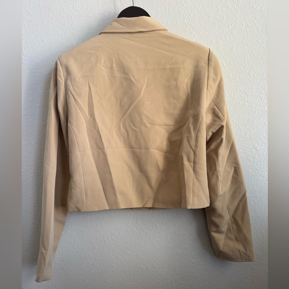 Vero Moda Aware tailored cropped blazer in beige Size 8 NWT - Picture 4 of 5